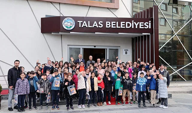 Kayseri Talaslı miniklere Başkan Amca'dan yerel yönetim dersi
