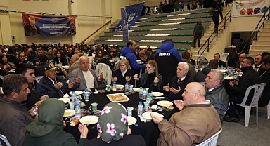 Keles’te Büyükşehir Belediyesi İftar Programı Düzenledi