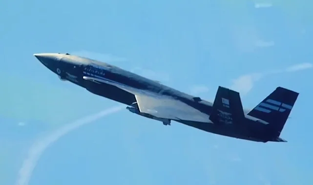 KIZILELMA'dan kritik mühimmat testi... LGK-82 ve TEBER-82 başarıyla atıldı