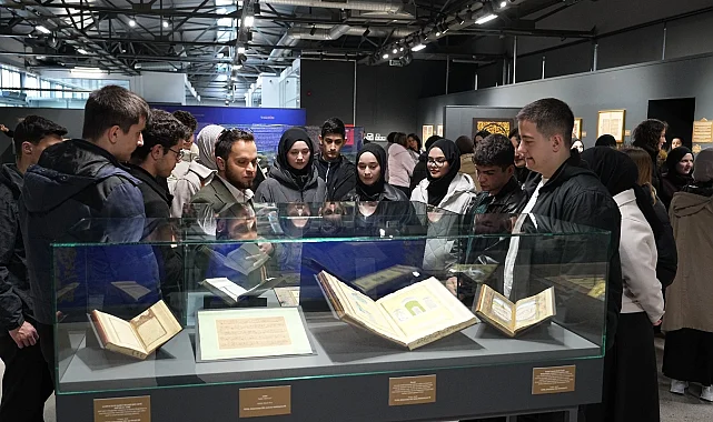 Kocaelili gençler, 'Mukaddes Emanetlere' sahip çıkıyor