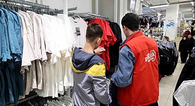 Konya Karatay Gençlik Meclisi'nden çocuklara bayram sürprizi