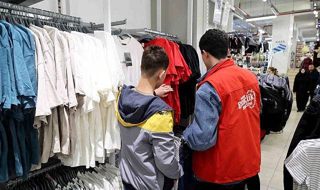 Konya Karatay Gençlik Meclisi'nden çocuklara bayram sürprizi