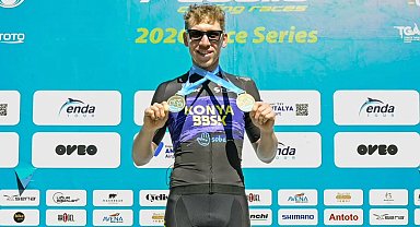 Konyalı genç bisikletçiden çifte şampiyonluk