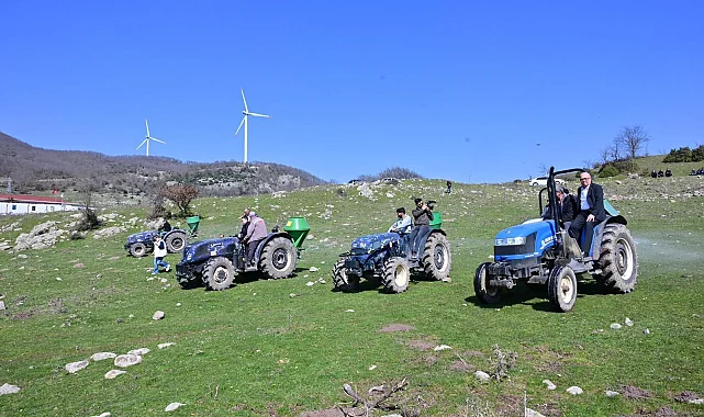 Manisa Kırkağaç'ta meralara gübre desteği
