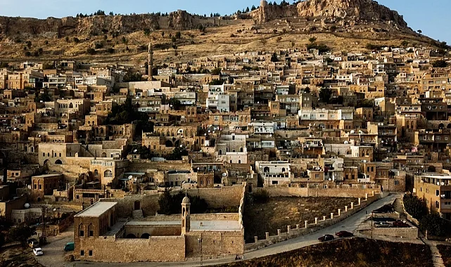 Mardin halkı ramazanda su çilesi çekiyor