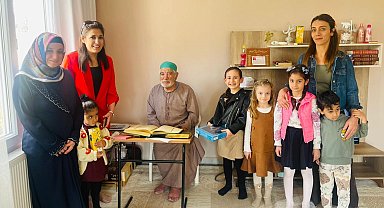 Mardin Yeşilli'de öğrencilerden emekli öğretmene vefa