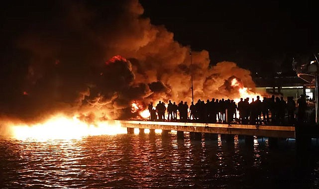 Milyon Dolarlık Yatlar Yangında Yok Oldu