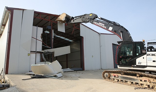 Nilüfer Belediyesi’nden Kaçak Yapı Operasyonu