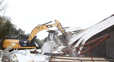 Nilüfer Belediyesi’nden Kaçak Yapılara Yıkım Operasyonu