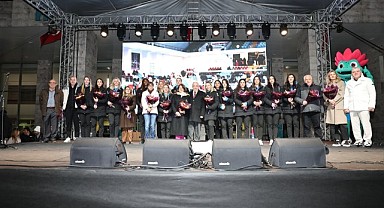 Nilüfer Belediyespor Taraftarıyla Buluştu