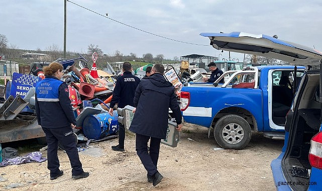 Nilüfer’de Cadde ve Kaldırımlar Temizleniyor