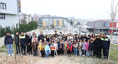 Nilüfer’de Öğrencilerden Doğaya Fidan Desteği