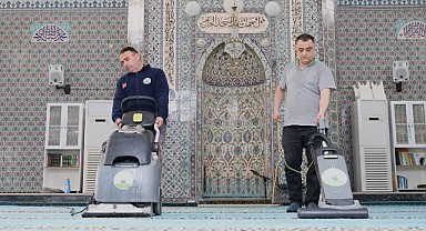 Osmangazi’de Camiler Ramazan Bayramına Hazırlanıyor