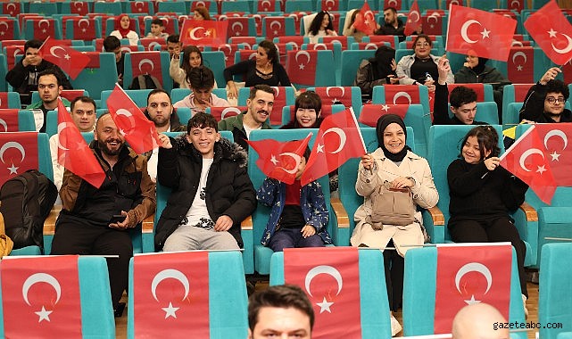 Osmangazi’de Dev Ekranda Milli Takım Coşkusu