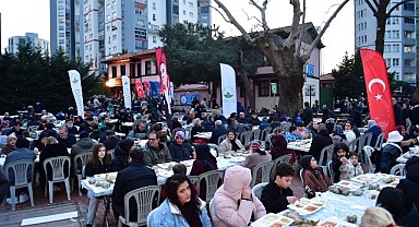 Osmangazi’de Mahalle İftarları Dayanışmayı Büyütüyor