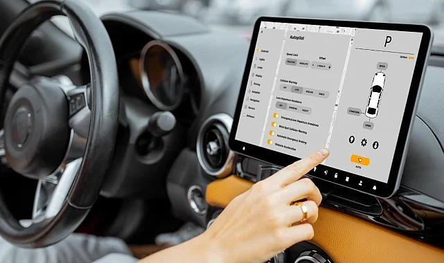 Otomotivde dijitalleşme tartışması... Fiziksel tuşlar geri dönüyor