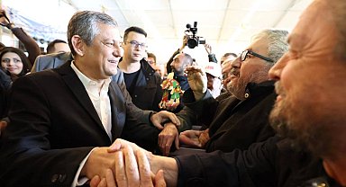 Özgür Özel orucunu Manisalılarla açtı... Bayramda da Manisa'da olacak