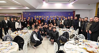 Sakarya'da Başkan Alemdar gençlere buluştu