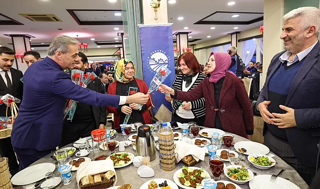 Sakarya'da Büyükşehir aile iftarında bir araya geldi
