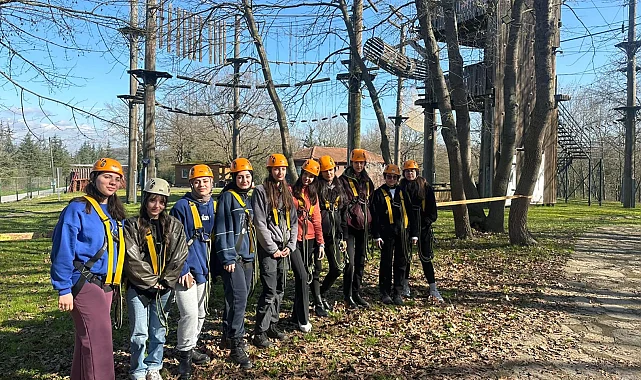 Sakaryalı gençler Macera Park'ta kamp deneyimi yaşadı
