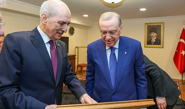 TBMM'de nostaljik fotoğraf hediyesi