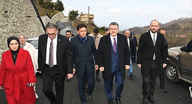 Trabzon'da Başkan Genç Sürmene'de çalışmaları inceledi