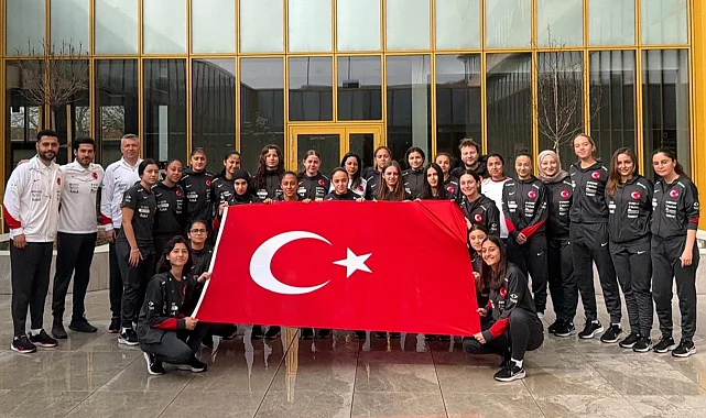 U17 Kız Milli Takımı'ndan 18 Mart'ta anlamlı duruş