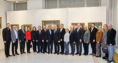 'Zer-i Nab' tezhip sergisi Bursa'da ziyarete açıldı