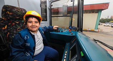 23 Nisan’da Anlamlı Sürpriz