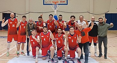 Ağrı'nın ilk basketbol takımı playoff'a lider yükseldi