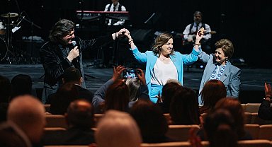 Ahmet Şafak'tan Bakü'de duygu yüklü konser