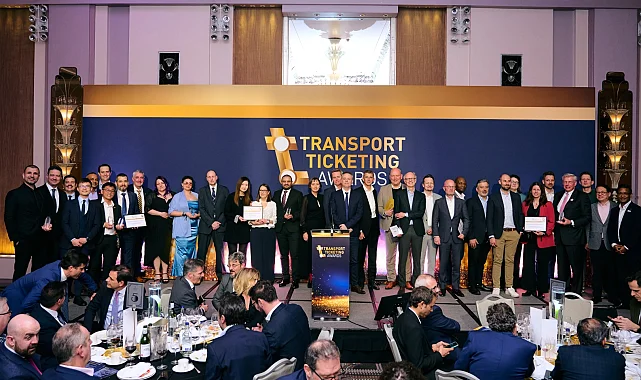 Antalyakart Londra'dan birincilikle döndü