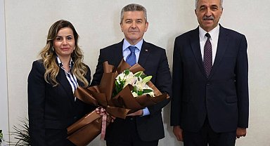 Artvin'de Vali Ergün'den İl Özel İdaresi'ne 'hayırlı olsun' ziyareti