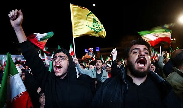 Ateşkes Sonrası İran’da Kutlamalar Geceyi Sardı