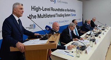 Bakan Bolat Brüksel'de yuvarlak masada konuştu