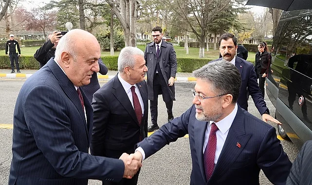 Bakan Yumaklı'dan Konya Şeker'e ziyaret