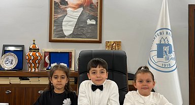 Bilecik Pazaryeri'nde 23 Nisan'da koltuk çocukların