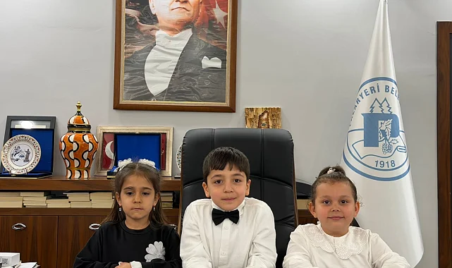 Bilecik Pazaryeri'nde 23 Nisan'da koltuk çocukların