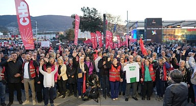 Bozbey’in Tutuklanması Sonrası Bursa’da Protestolar Sürüyor