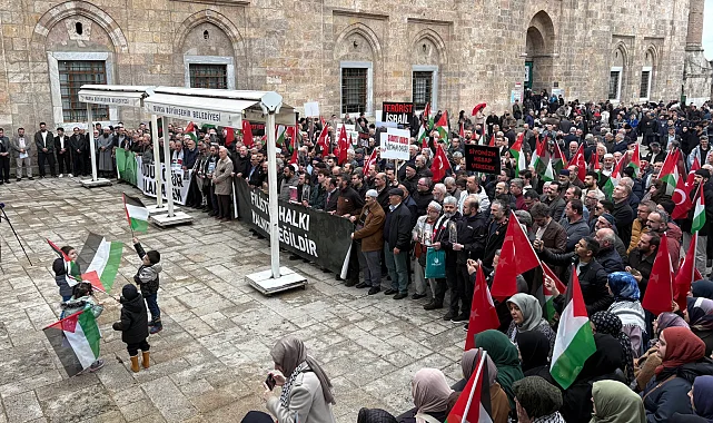 Bursa Gönüllü Kuruluşlar'dan Filistin için tek yürek