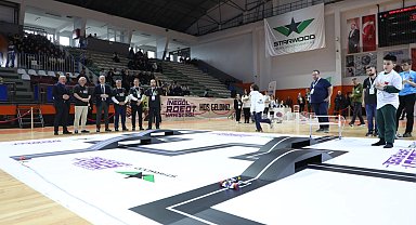 Bursa İnegöl'ün mucitleri robotlarını yarıştırdı