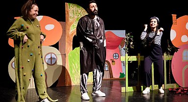 Bursa Yıldırım'da çocuklar "Aliş'in Maceraları" ile buluştu