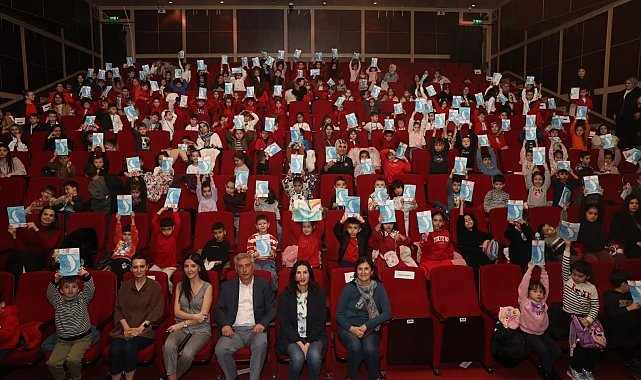 Bursalı minikler "Kızıl Kaptan" ile hayal yolculuğuna çıktı