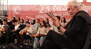 Cahit Berkay’dan Osmangazi’de 23 Nisan’a Özel Unutulmaz Konser