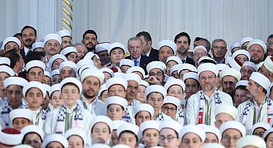 Çamlıca Camii'nde 333 öğrenci hafızlık icazetini aldı