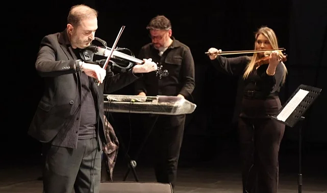 Çayırova'da keman dinletisi kulakların pasını sildi