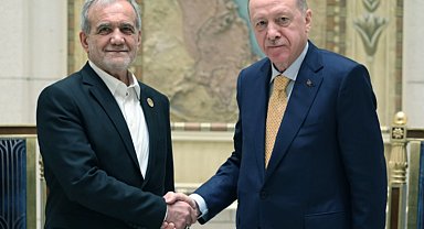 Cumhurbaşkanı Erdoğan, İranlı mevkidaşıyla görüştü