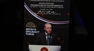 Cumhurbaşkanı Erdoğan'ın ADF konuşması kitabı 3 dilde yayında