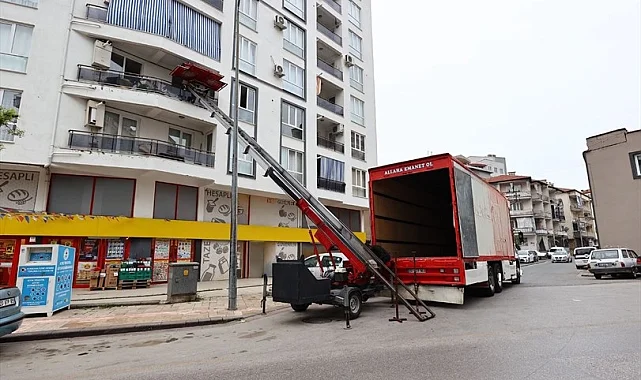 Denizli Büyükşehir'den taşınan ailelere 1,77 milyon TL'lik destek