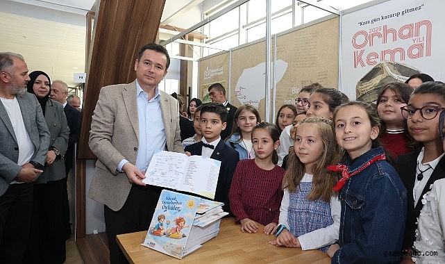 Erkan Aydın Bursa 23. Kitap Fuarı’nı Ziyaret Etti